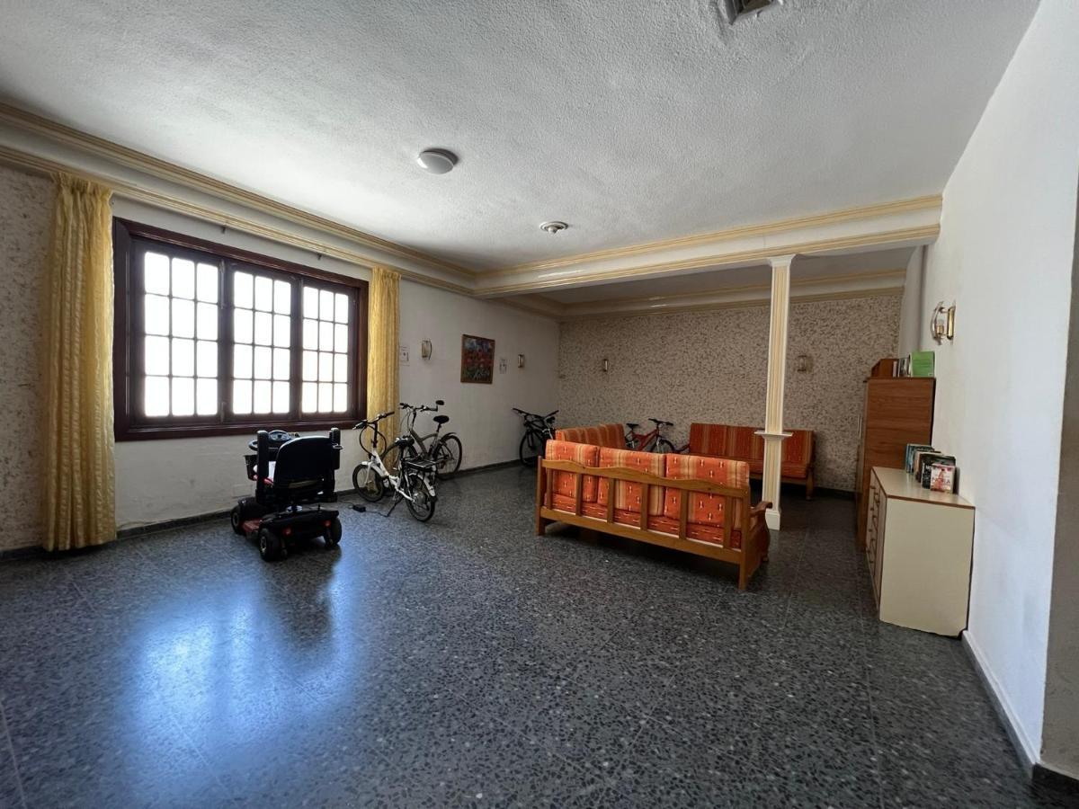 Beach Front Holiday Studio Fuengirola Exterior photo
