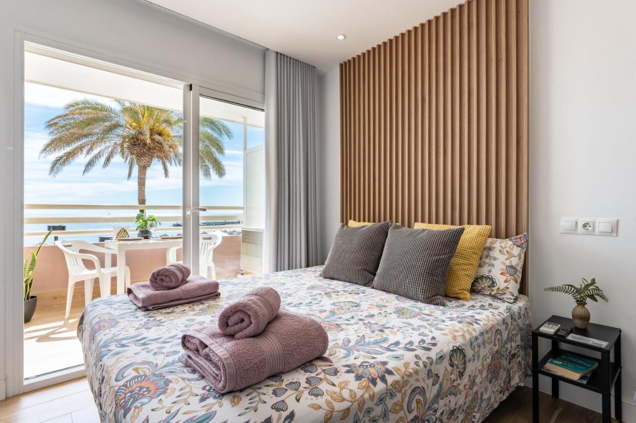Beach Front Holiday Studio Fuengirola Exterior photo