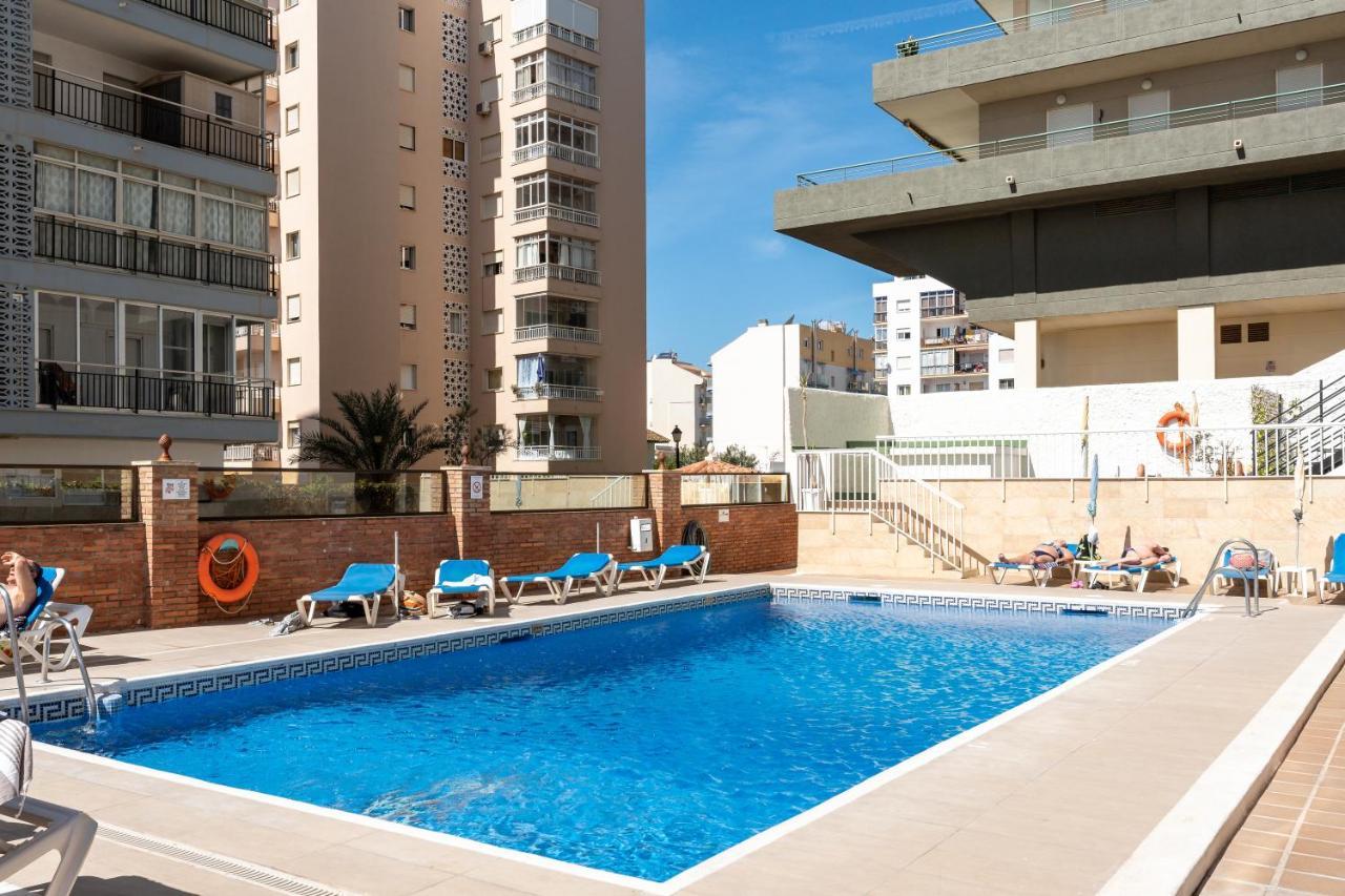 Beach Front Holiday Studio Fuengirola Exterior photo