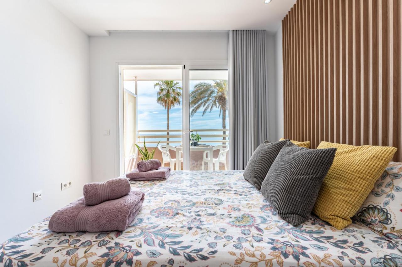 Beach Front Holiday Studio Fuengirola Exterior photo